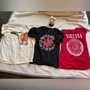3 Music Band Men Tees 3 Smashing Pumpkins Red Hot Chili Peppers Nirvana! Awesome